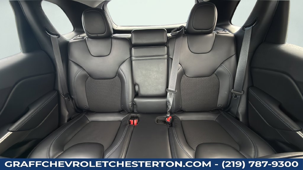 Used 2019 Jeep Cherokee Latitude Plus AWD/4WD image 31