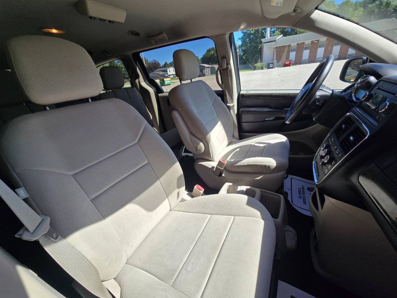 Used 2011 Dodge Grand Caravan Mainstreet w/ PWR Convenience Group FWD image 27