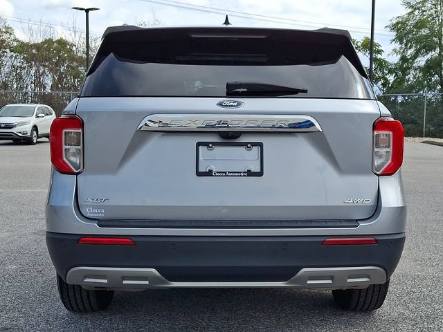 Used 2022 Ford Explorer XLT w/ Equipment Group 202A AWD/4WD image 8
