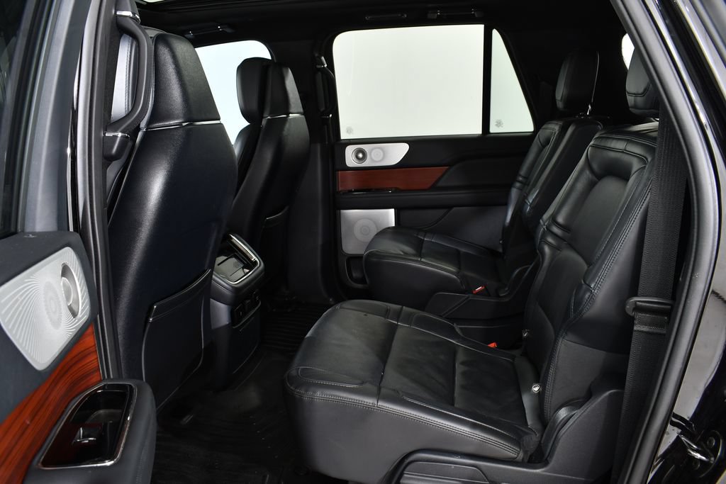 Used 2024 Lincoln Navigator L Reserve AWD/4WD image 16
