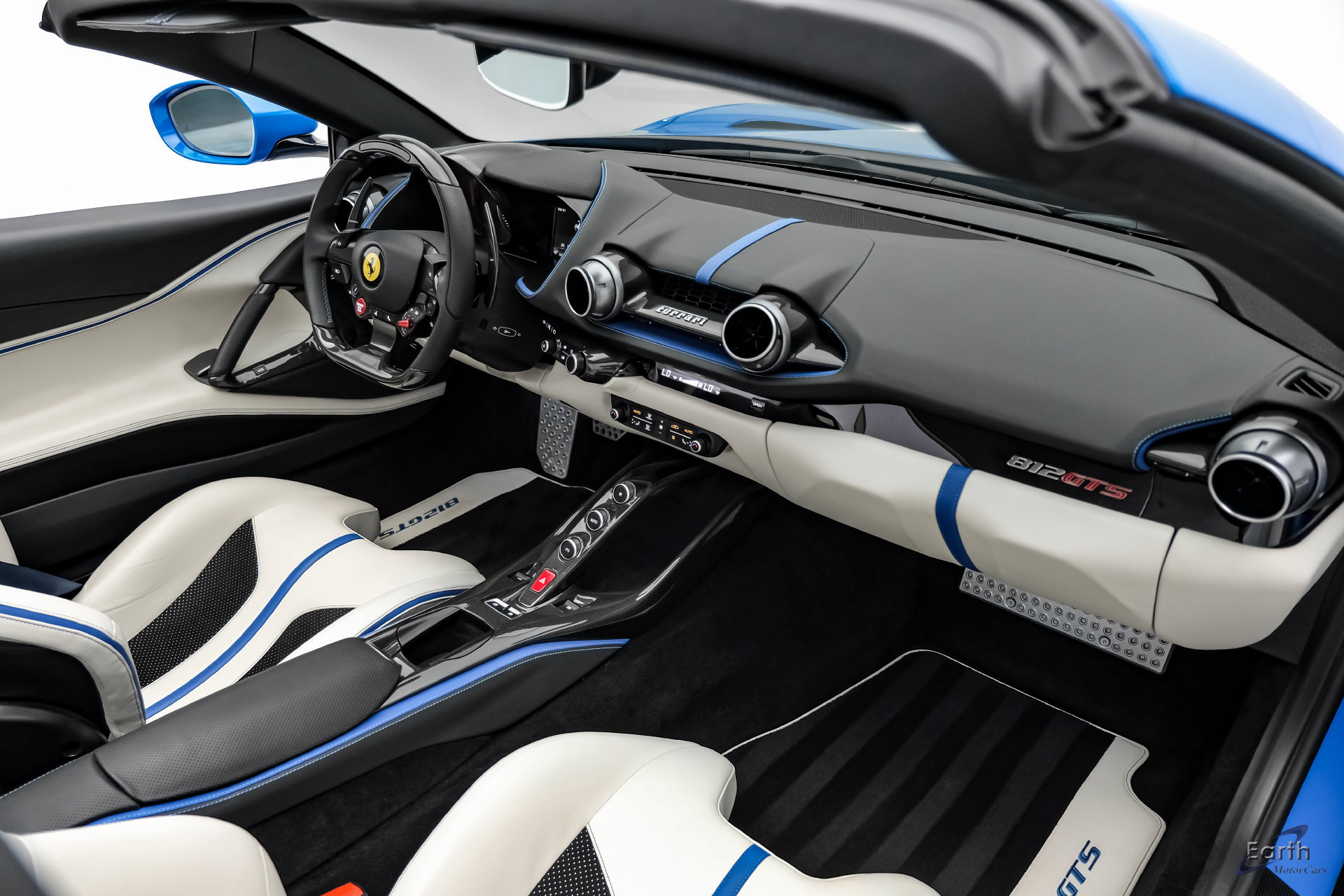 Used 2022 Ferrari 812 GTS RWD image 57