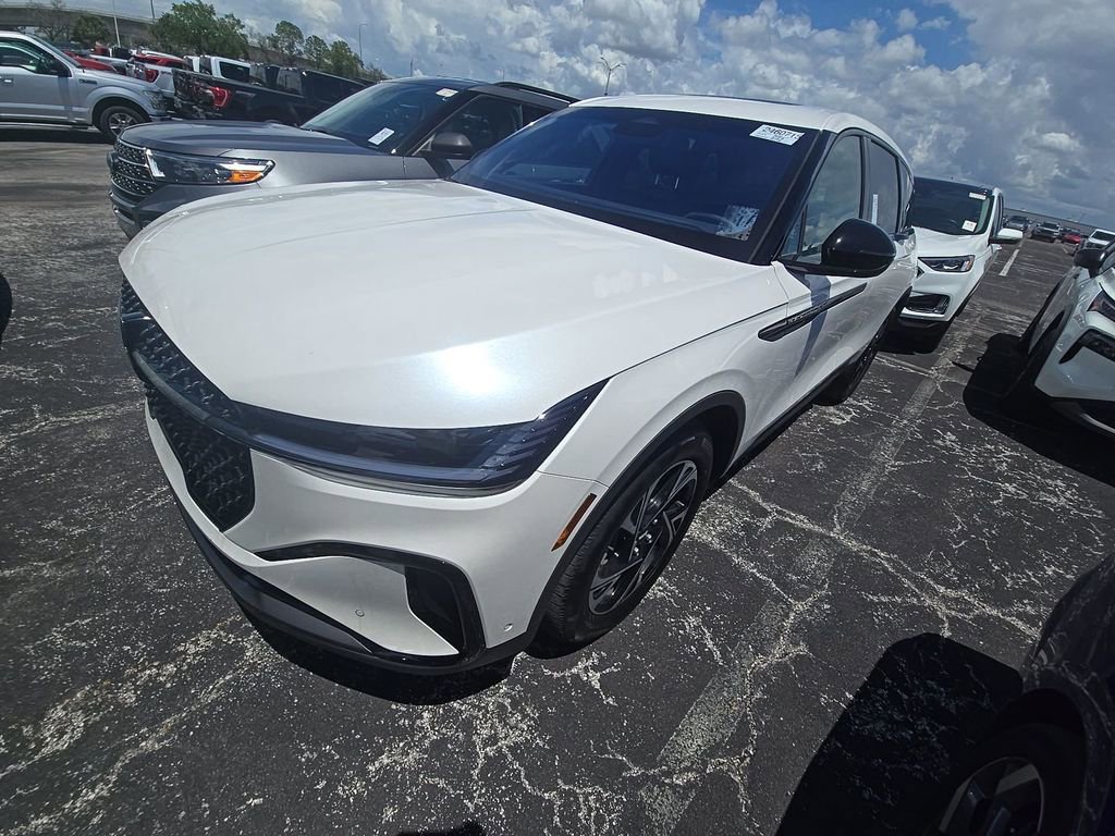 Used 2024 Lincoln Nautilus Premier w/ Equipment Group 102A AWD/4WD image 1