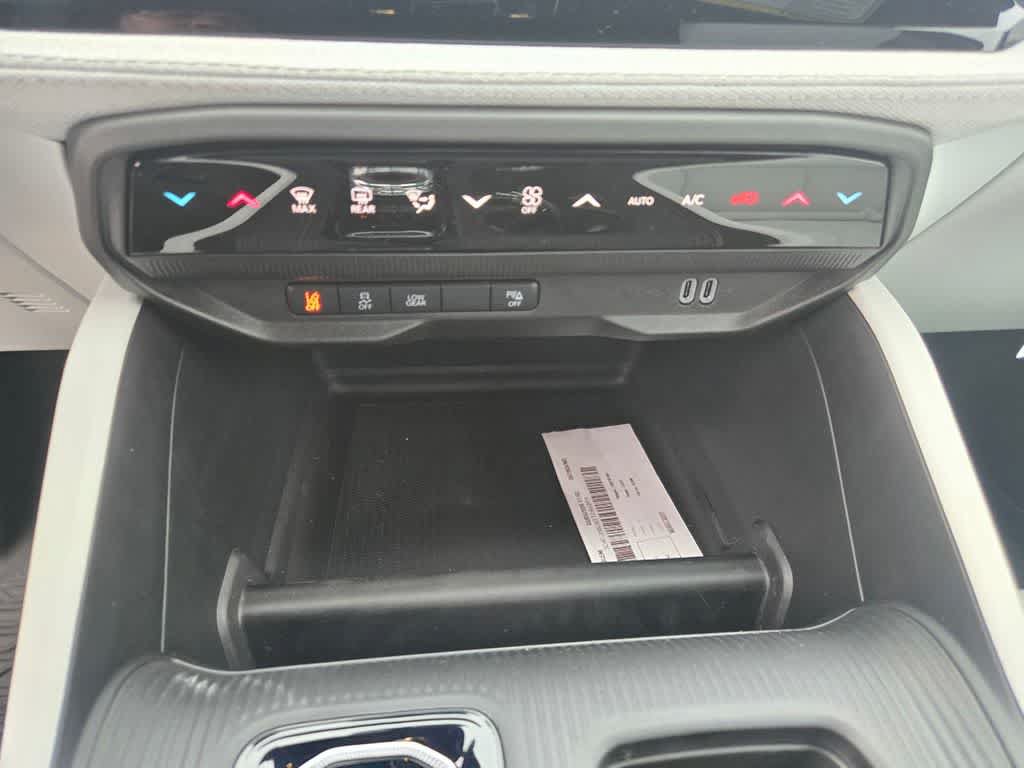 New 2026 Jeep Cherokee Laredo AWD/4WD image 15