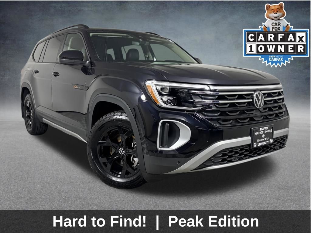 Used 2025 Volkswagen Atlas Peak Edition SE image 1