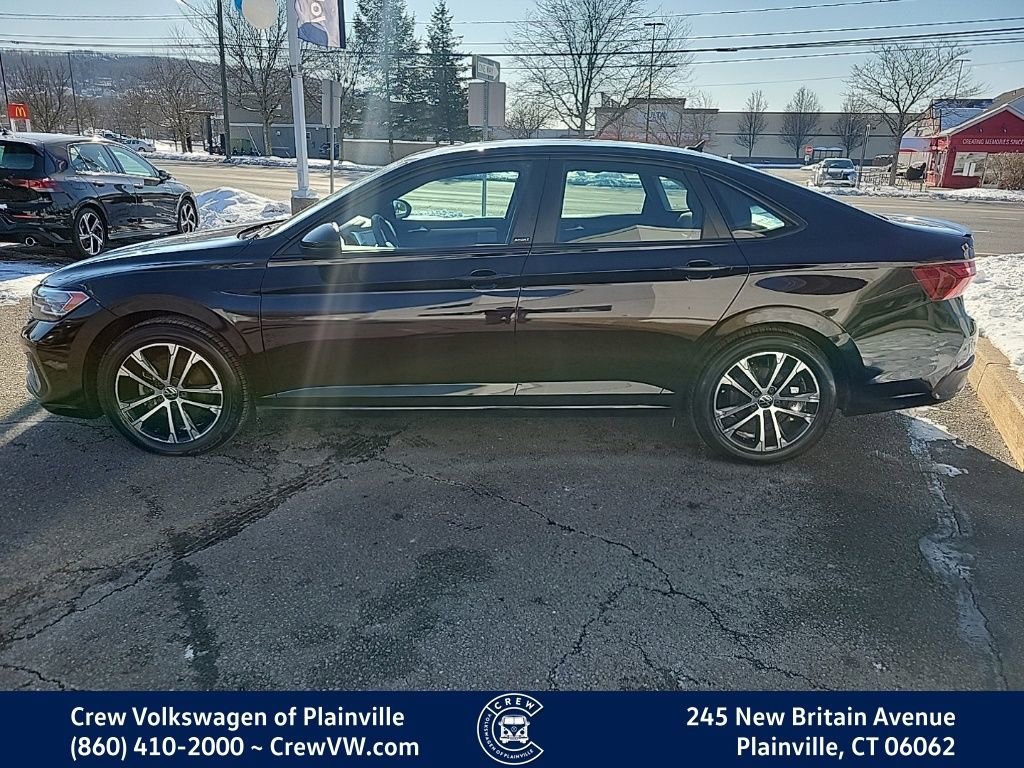 Certified 2023 Volkswagen Jetta Sport image 25