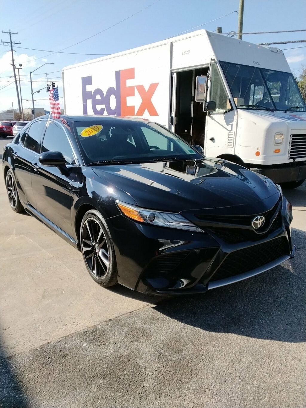 Used 2019 Toyota Camry XSE FWD image 5