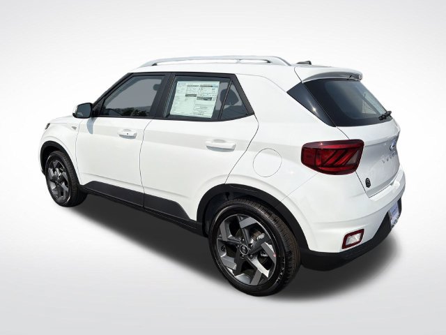 New 2026 Hyundai Venue SEL FWD image 38