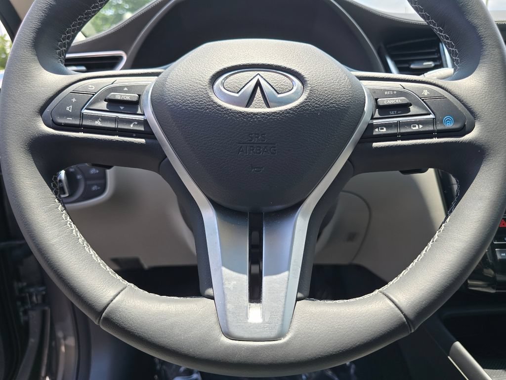 Used 2025 INFINITI QX50 Luxe AWD/4WD image 38