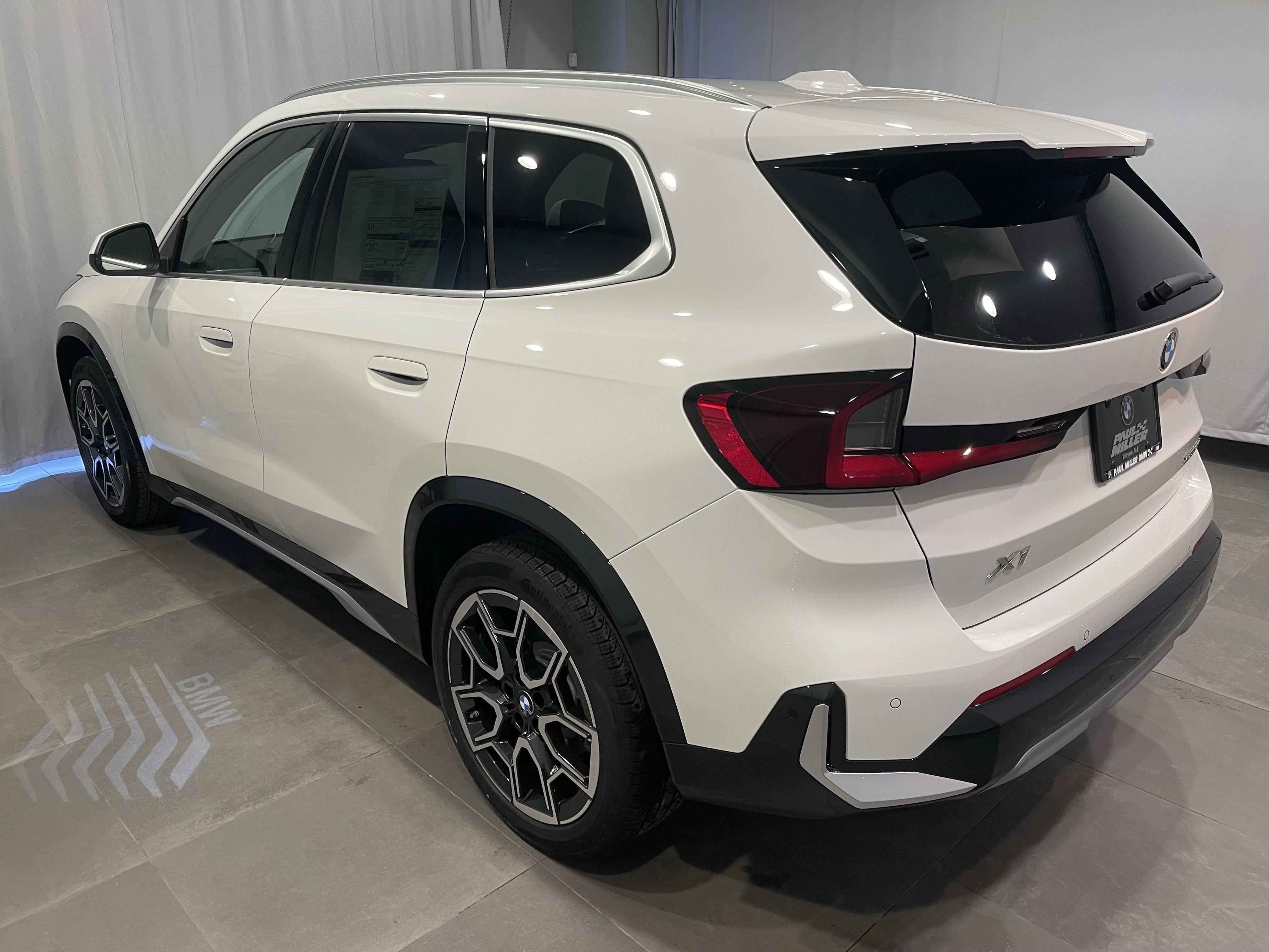 New 2026 BMW X1 xDrive28i w/ Convenience Package AWD/4WD image 4