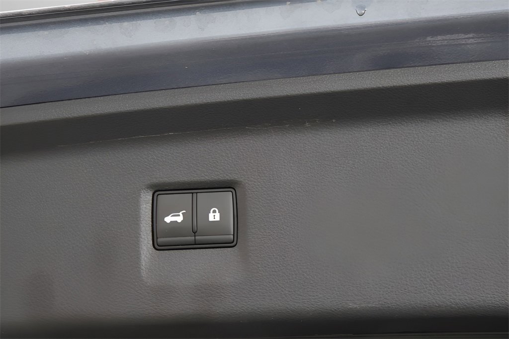 Used 2023 INFINITI QX60 Luxe image 30