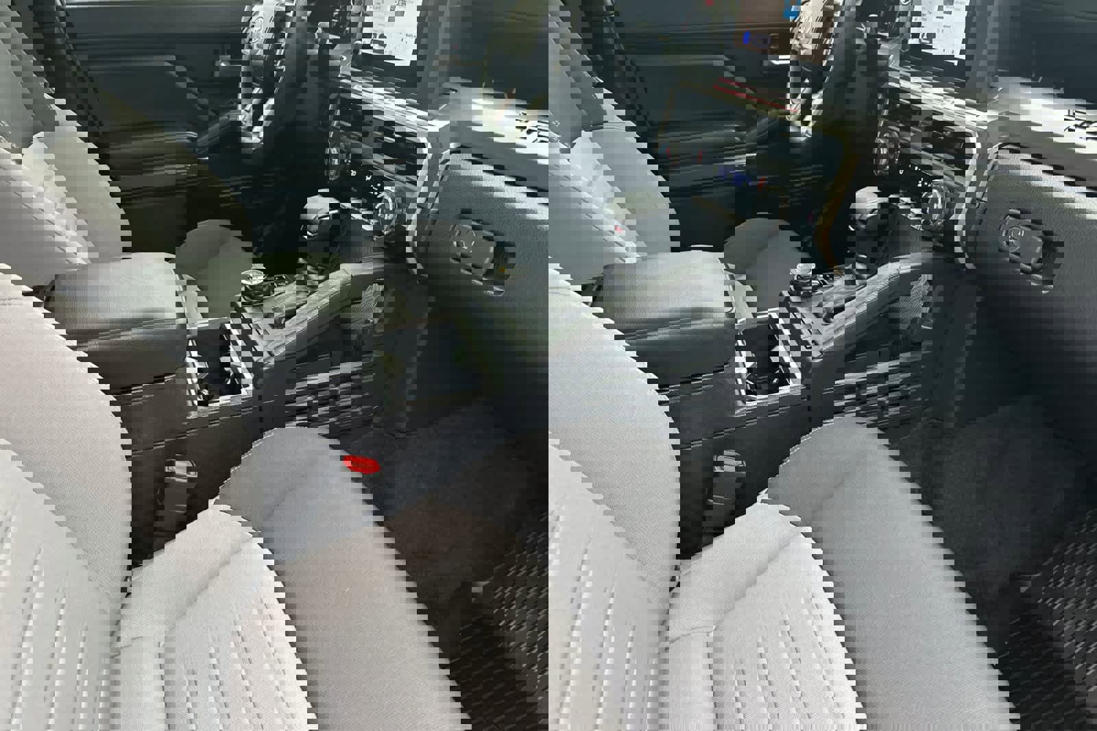 Used 2024 Toyota Tacoma TRD Sport image 15