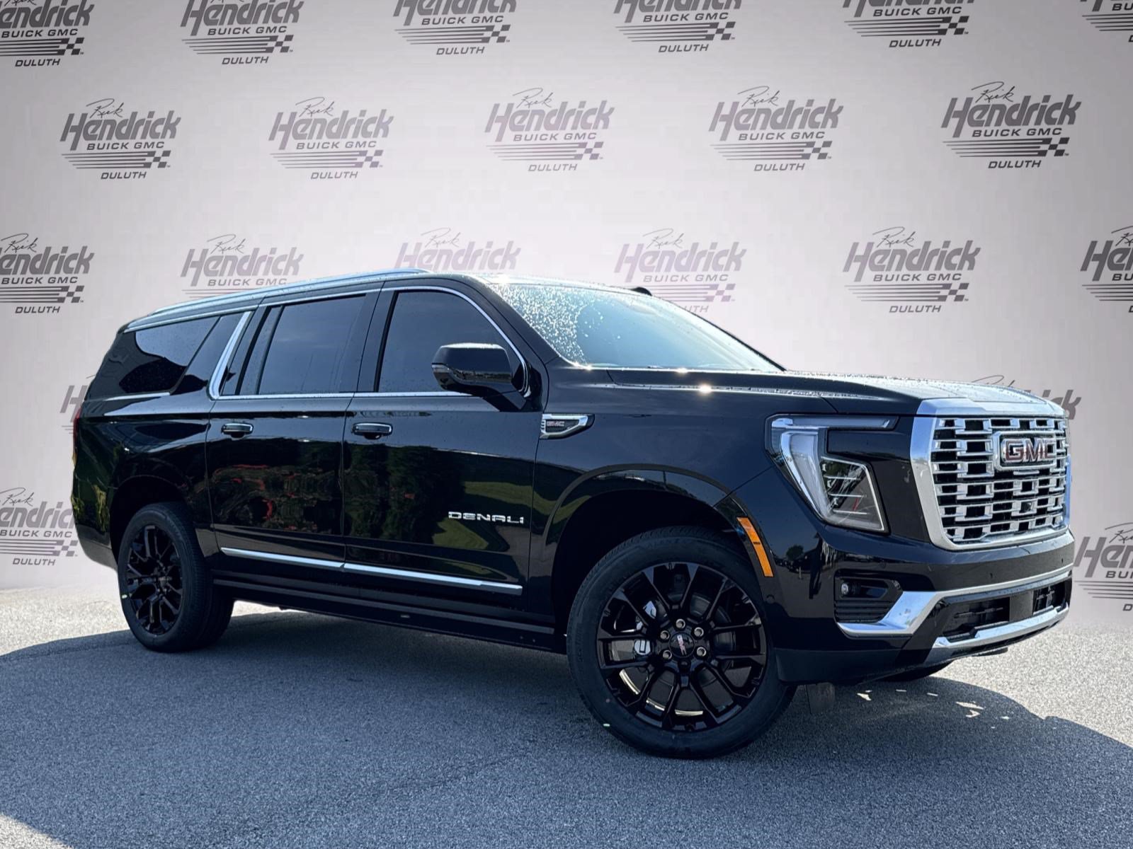 New 2026 GMC Yukon XL Denali w/ Sun & Power Step Package AWD/4WD image 2