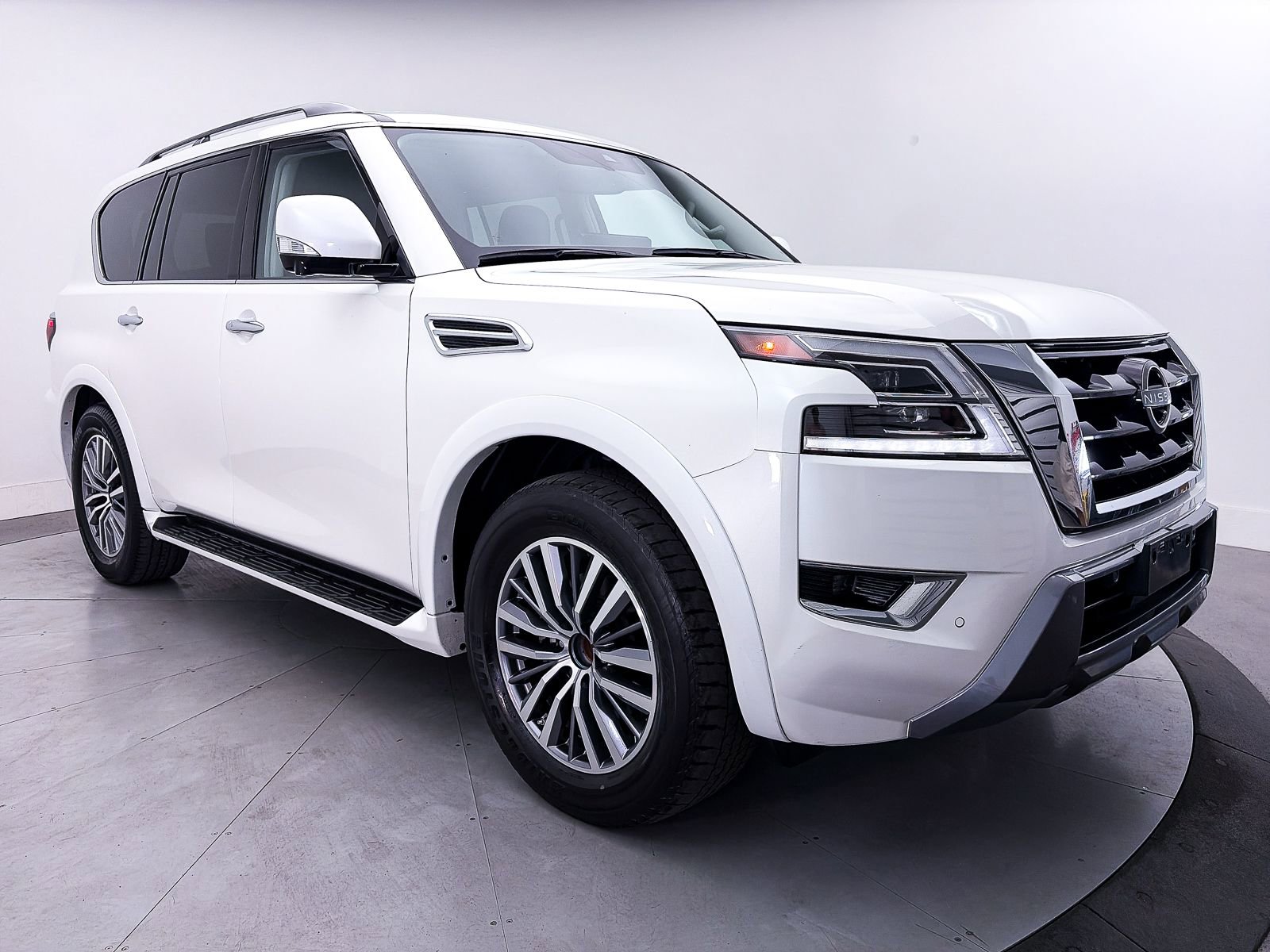 Used 2023 Nissan Armada SL RWD image 12