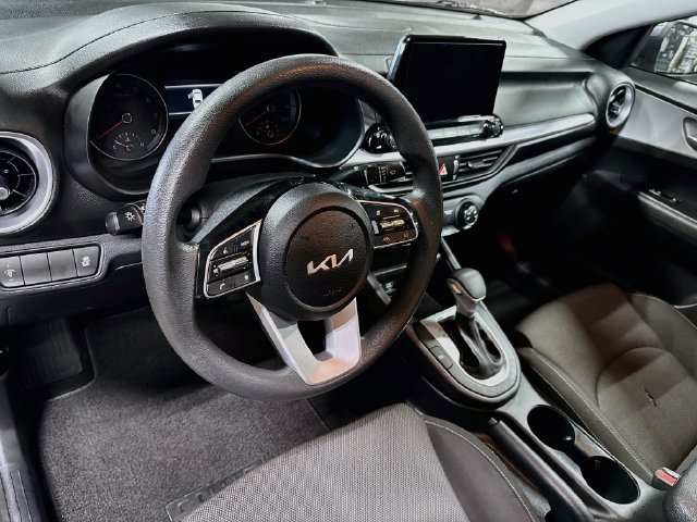 Certified 2023 Kia Forte LXS FWD image 9