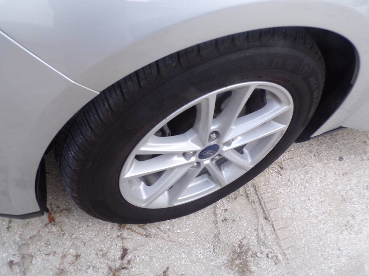 Used 2018 Ford Focus SE image 17