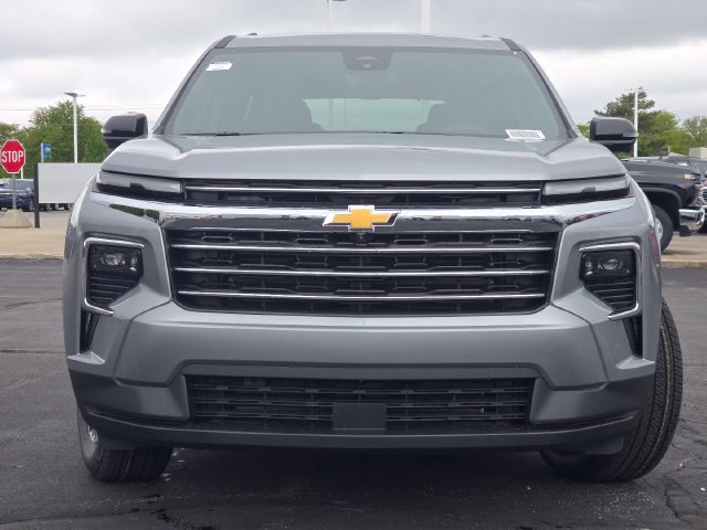 New 2026 Chevrolet Traverse LT w/ Driver Confidence Package AWD/4WD image 18
