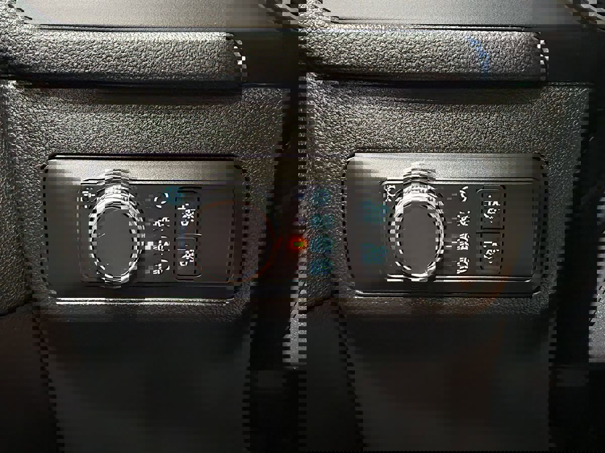 Used 2022 Ford Escape S image 38