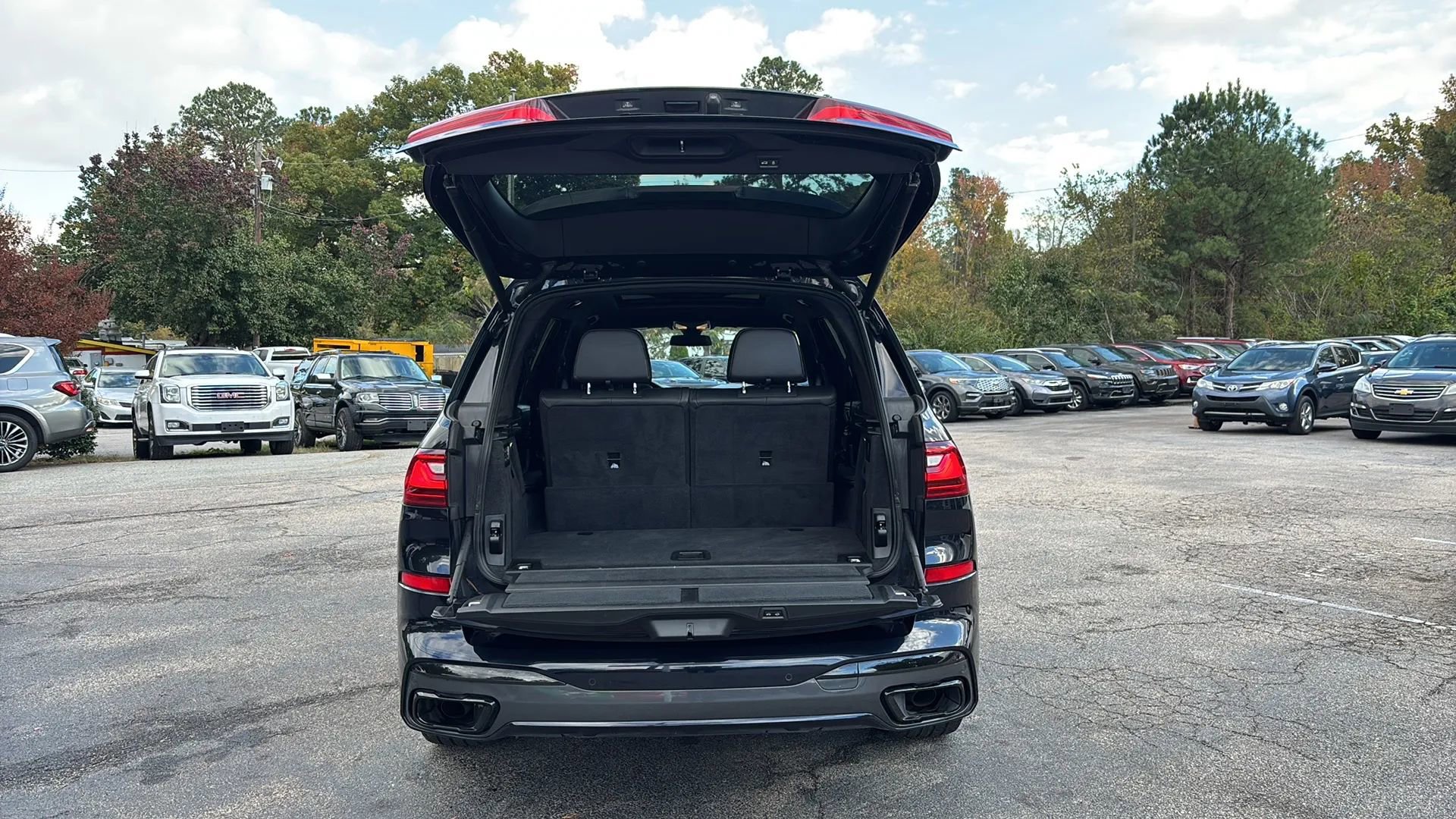 Used 2020 BMW X7 xDrive40i w/ M Sport Package image 22