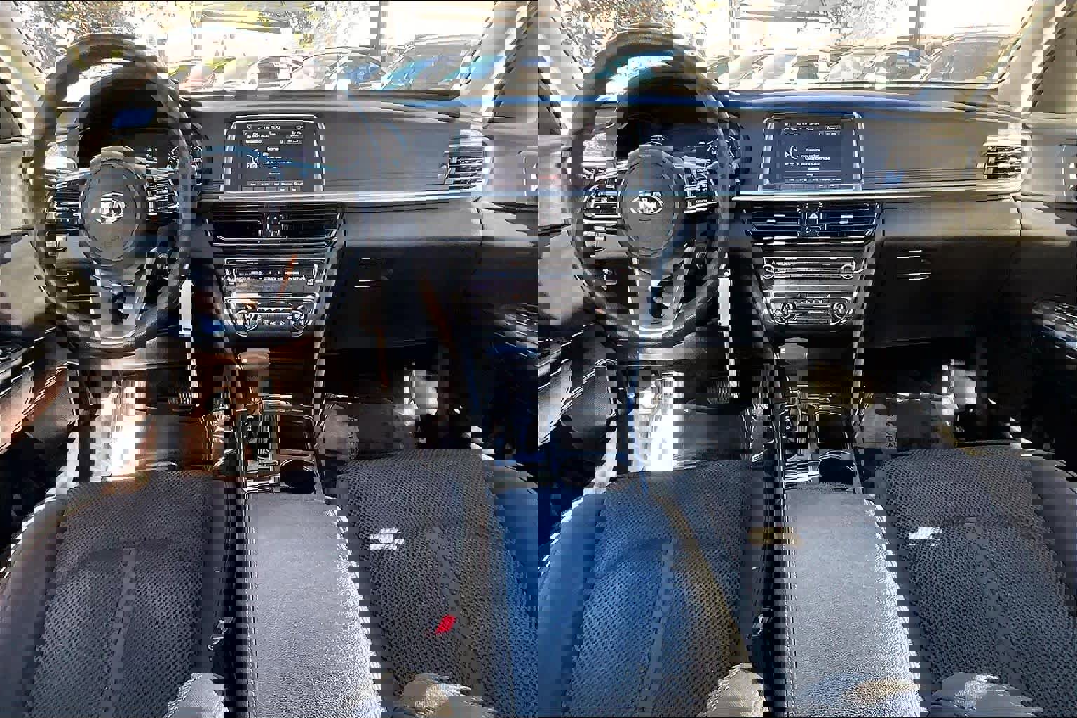 Used 2019 Kia Optima LX image 15