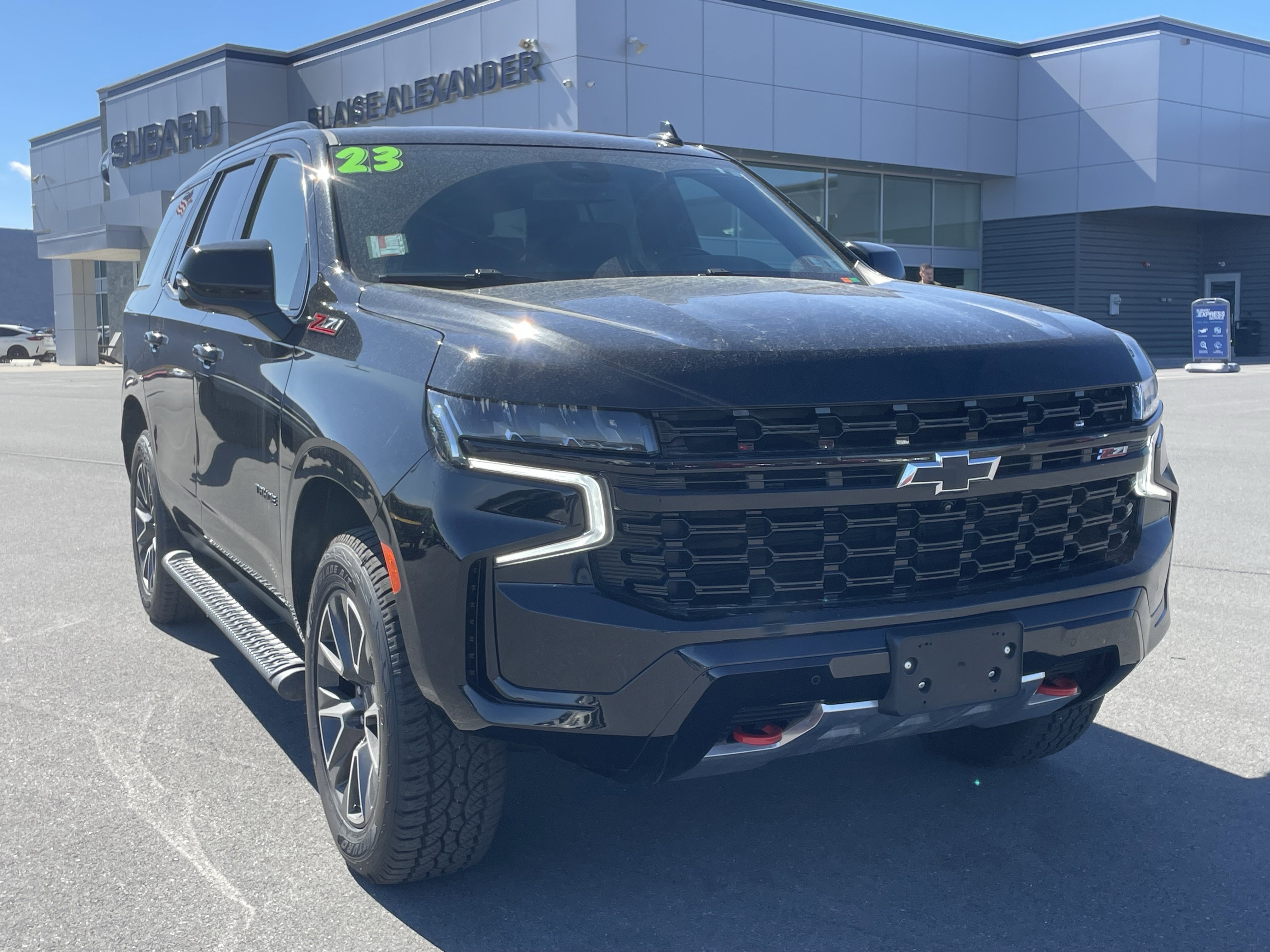 Used 2023 Chevrolet Tahoe Z71 w/ Luxury Package AWD/4WD image 1