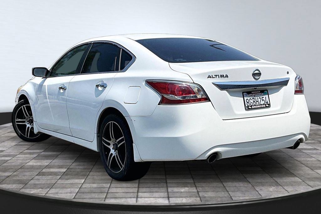 Used 2015 Nissan Altima 2.5 S w/ Power Driver Seat Package FWD image 14