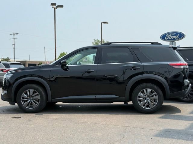 Used 2022 Nissan Pathfinder SV image 48