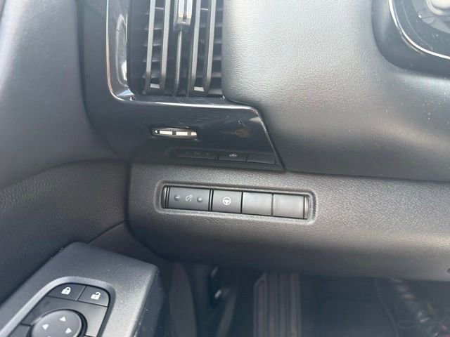Used 2023 Nissan Pathfinder SV w/ Black Appearance Package AWD/4WD image 34