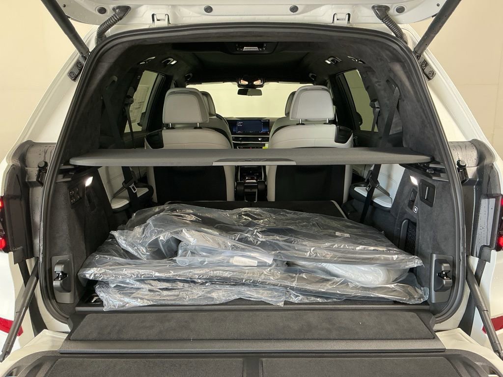 New 2026 BMW X7 xDrive40i AWD/4WD image 32