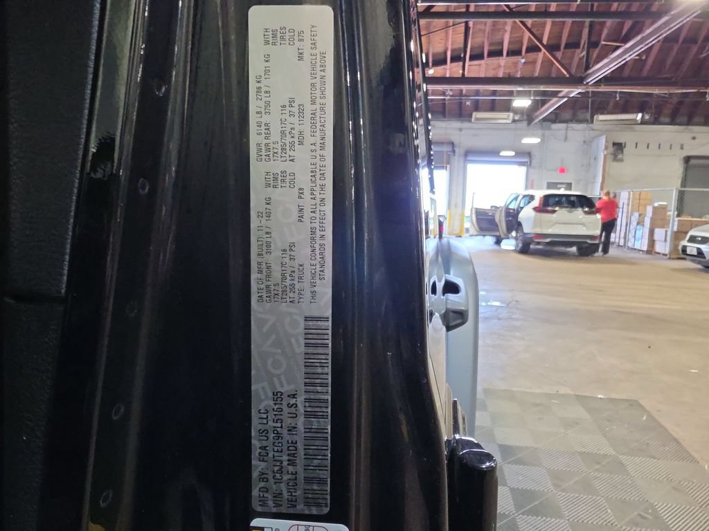 Used 2023 Jeep Gladiator Mojave AWD/4WD image 26