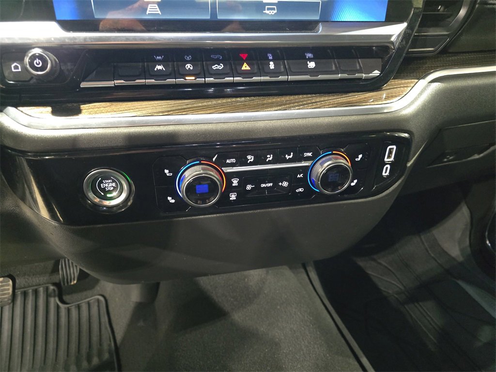 Used 2023 Chevrolet Silverado 1500 LT image 24