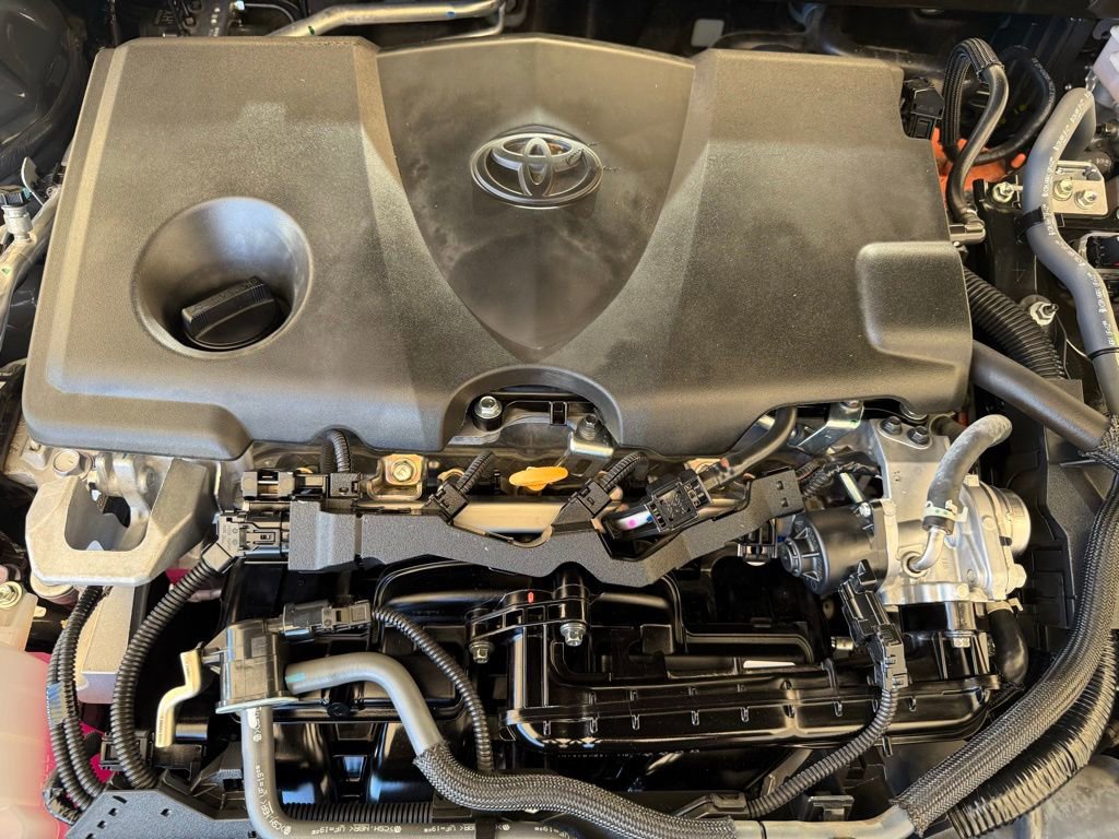 Used 2025 Toyota Camry LE w/ Convenience Package AWD/4WD image 39