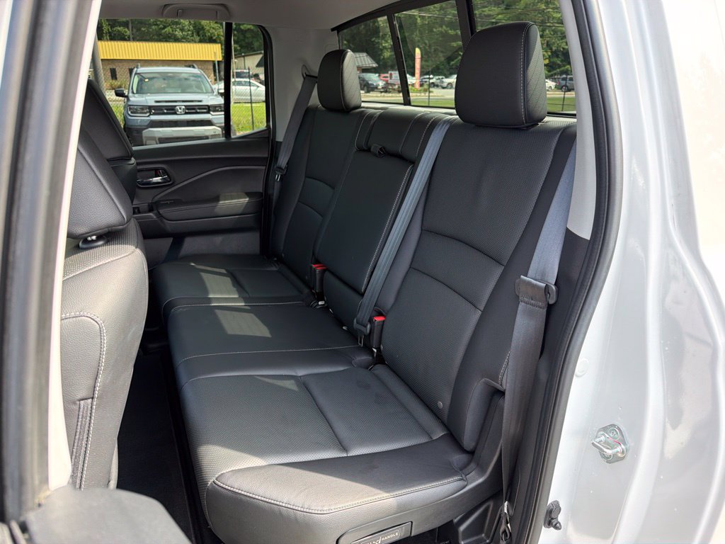 Certified 2025 Honda Ridgeline RTL image 22