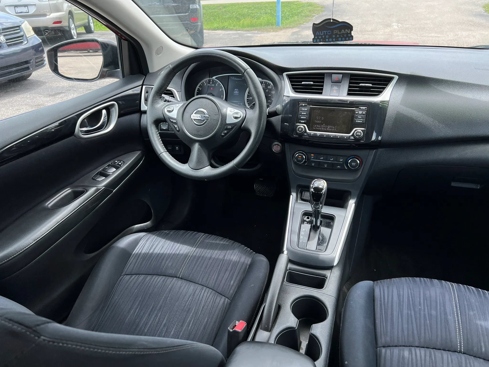 Used 2016 Nissan Sentra SV FWD image 14
