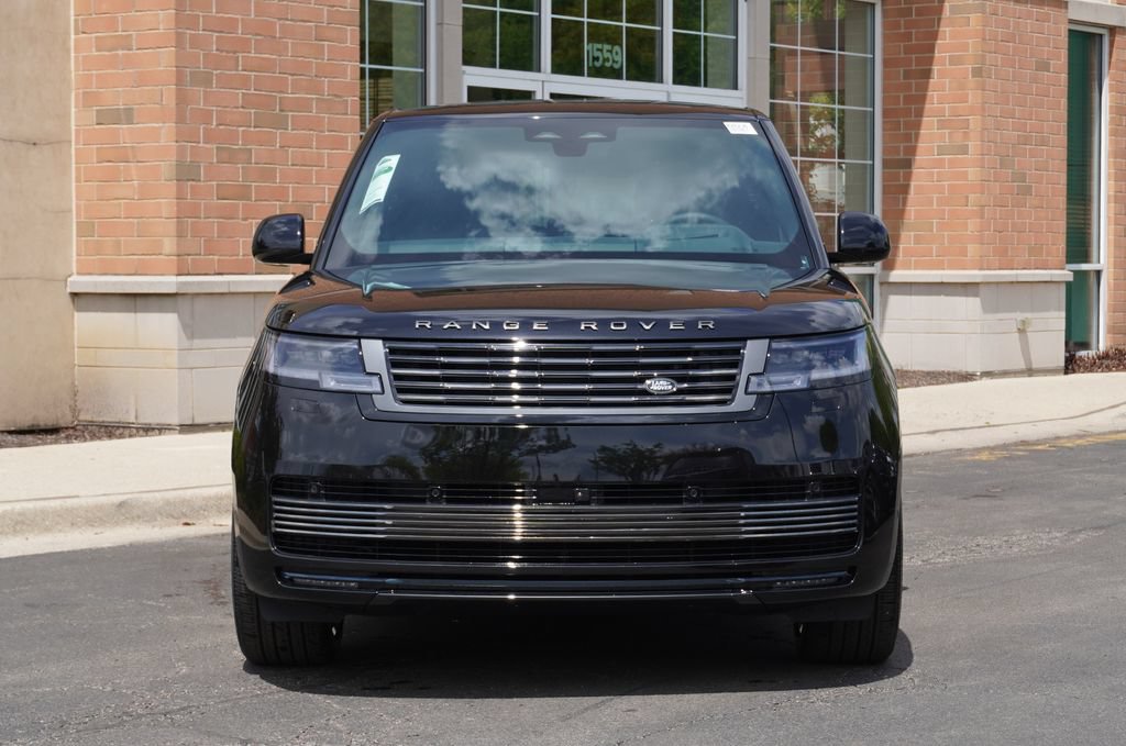 New 2026 Land Rover Range Rover SV AWD/4WD image 4