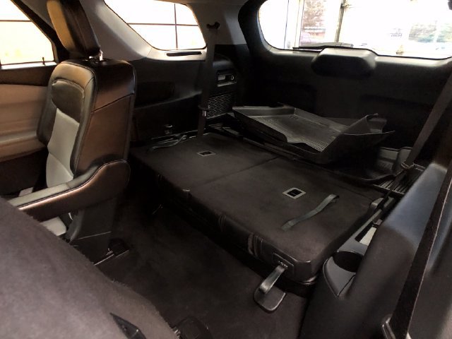 Used 2023 Ford Explorer XLT w/ Equipment Group 202A AWD/4WD image 21