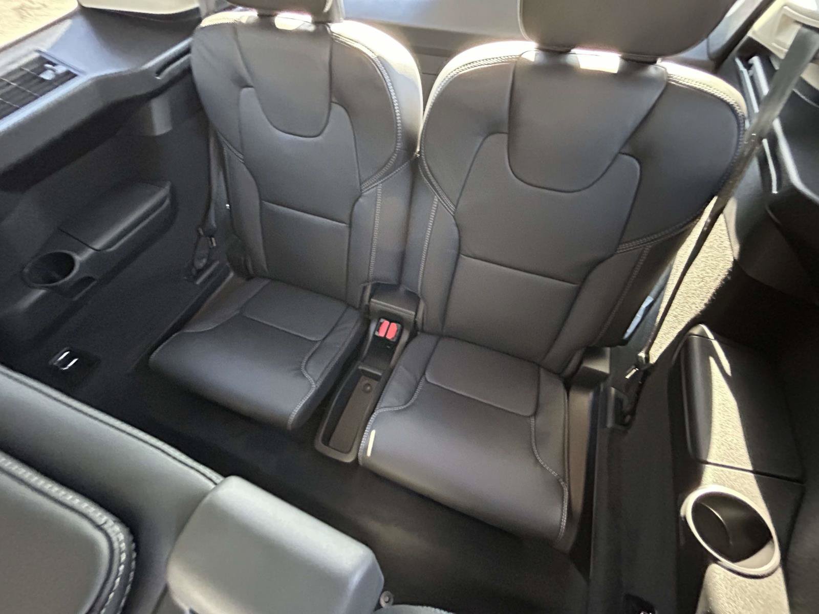 New 2026 Volvo XC90 B6 Ultra w/ Lounge Package AWD/4WD image 31