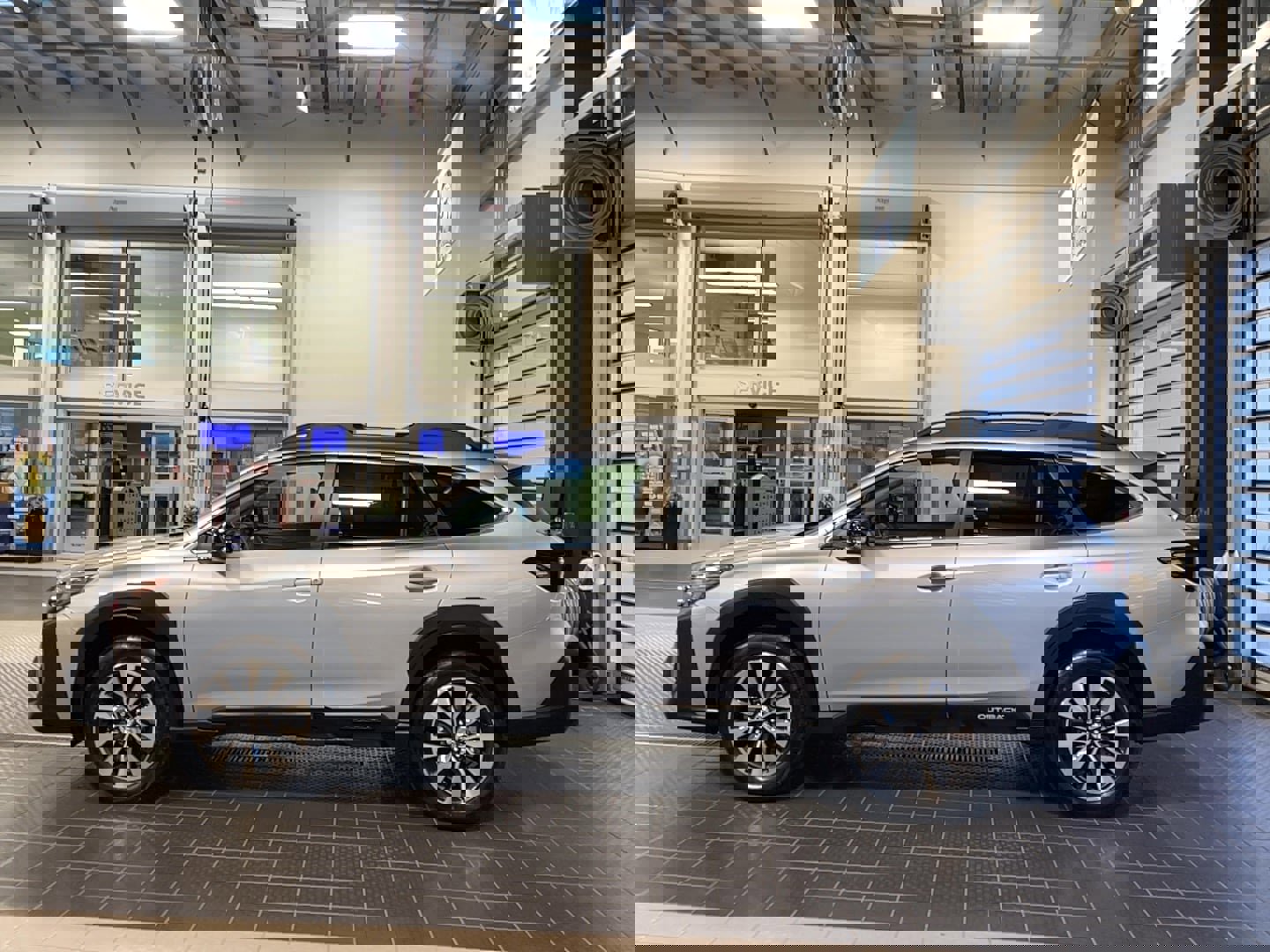 Used 2024 Subaru Outback Limited image 4