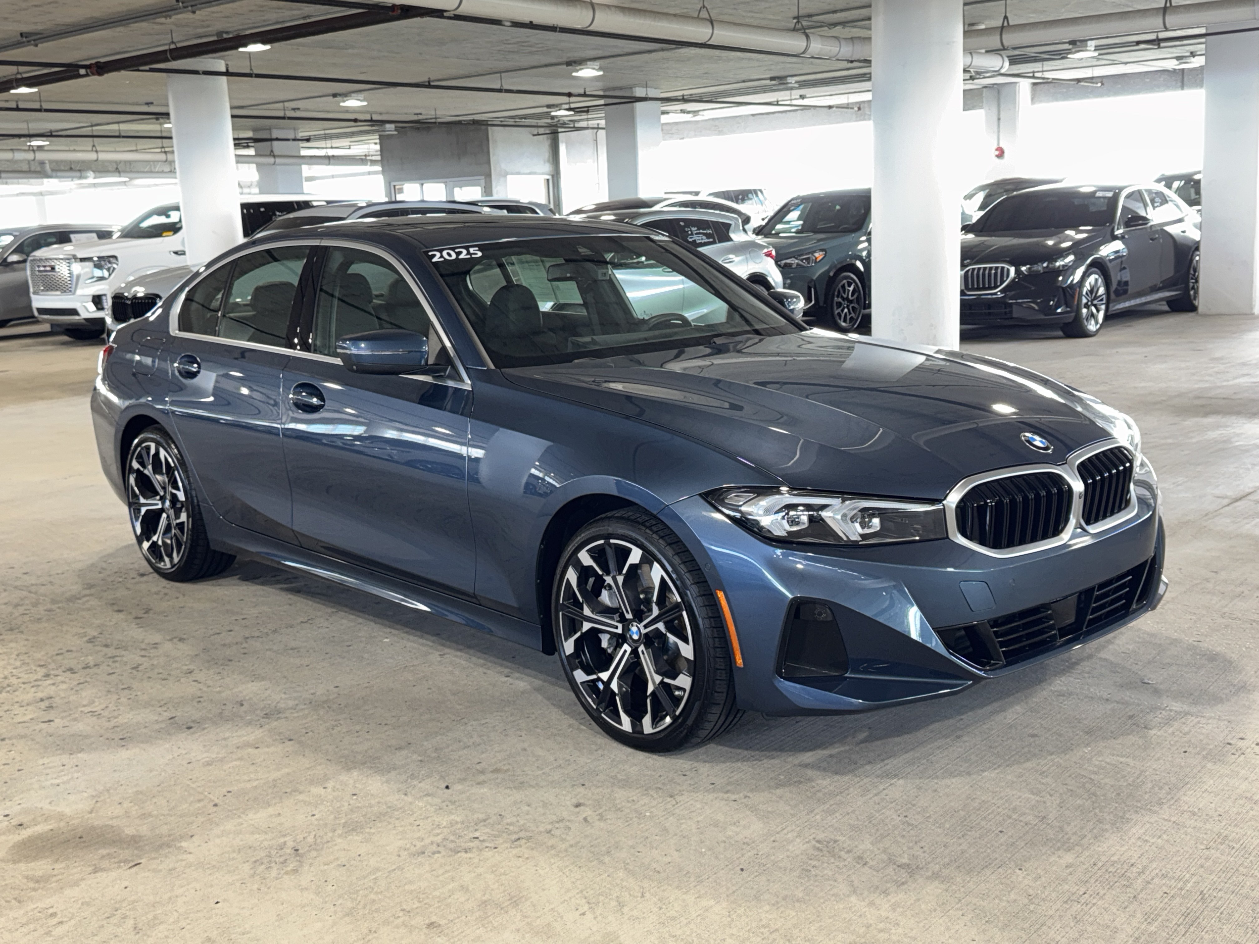 Used 2025 BMW 330i Sedan RWD image 2