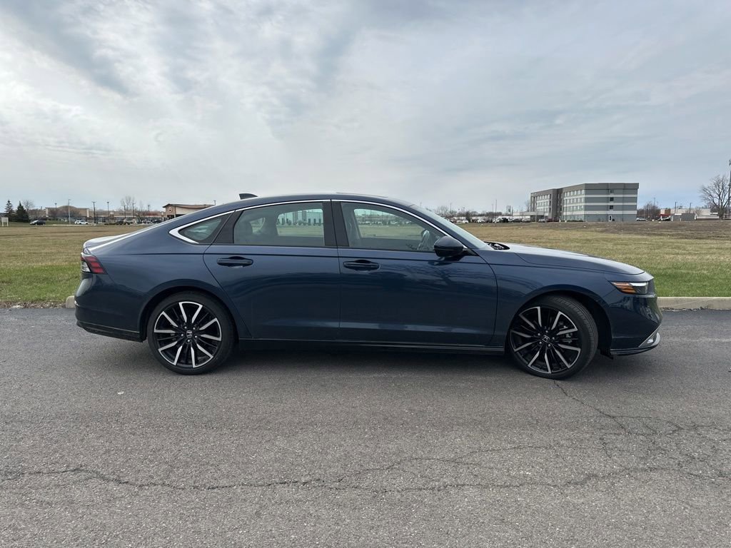 Used 2024 Honda Accord Touring image 13