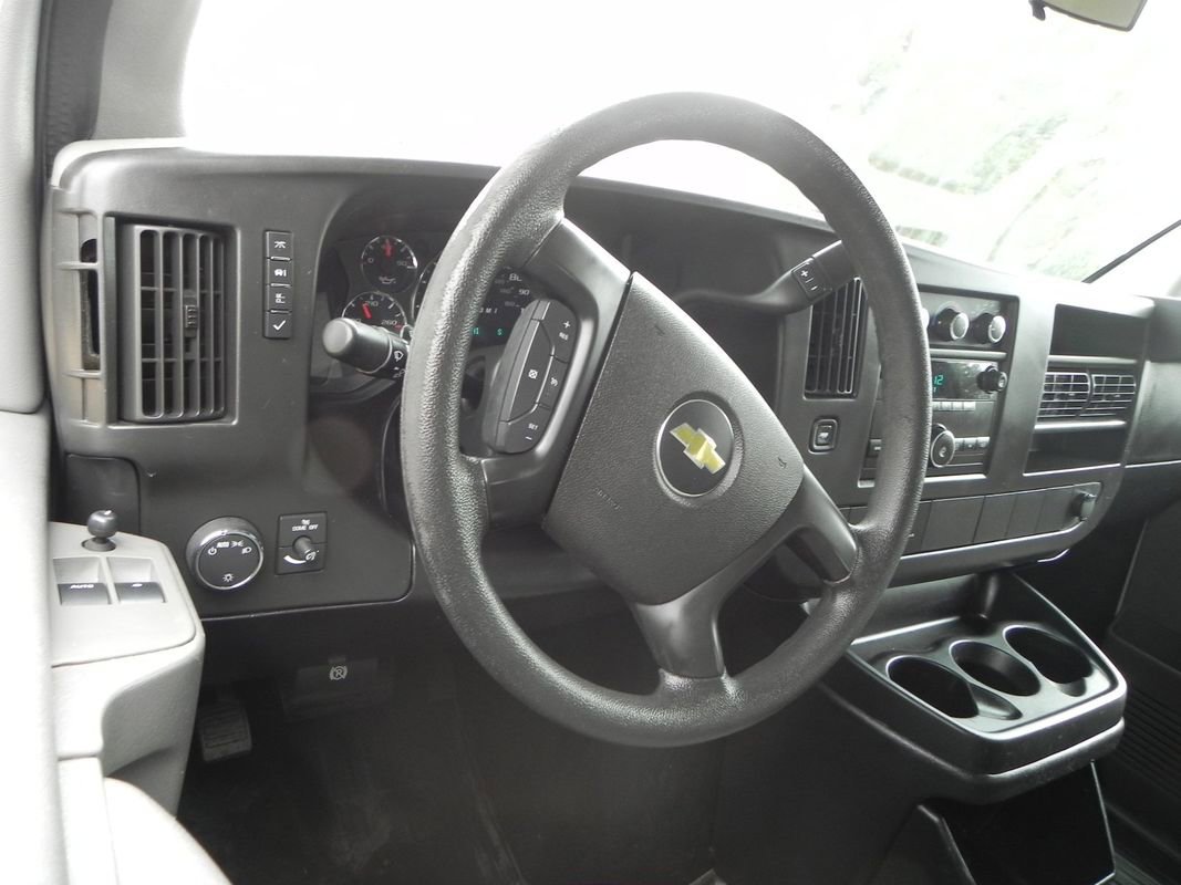 Used 2012 Chevrolet Express 3500 LS image 10