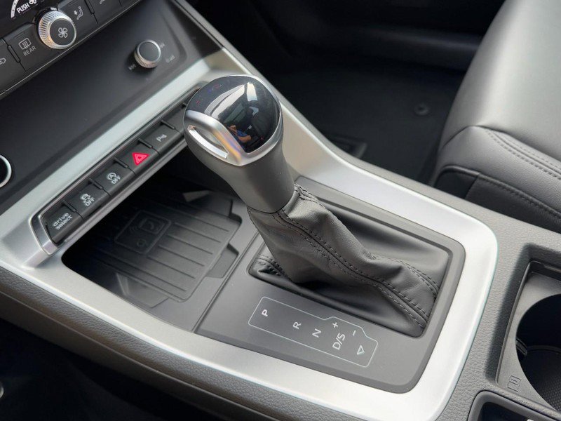 Used 2024 Audi Q3 2.0T Premium Plus w/ Premium Plus Package image 21