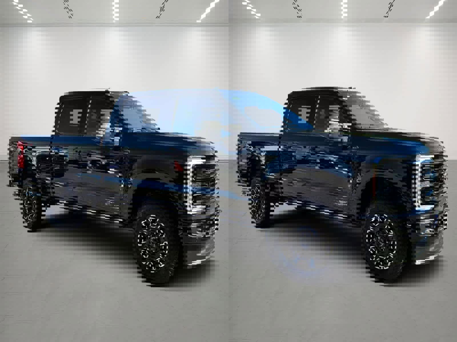 Used 2025 Ford F250 Platinum w/ FX4 Off-Road Package image 6