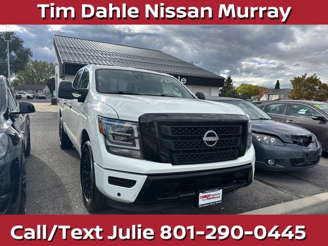 Used 2023 Nissan Titan SV w/ SV Convenience Package AWD/4WD image 10
