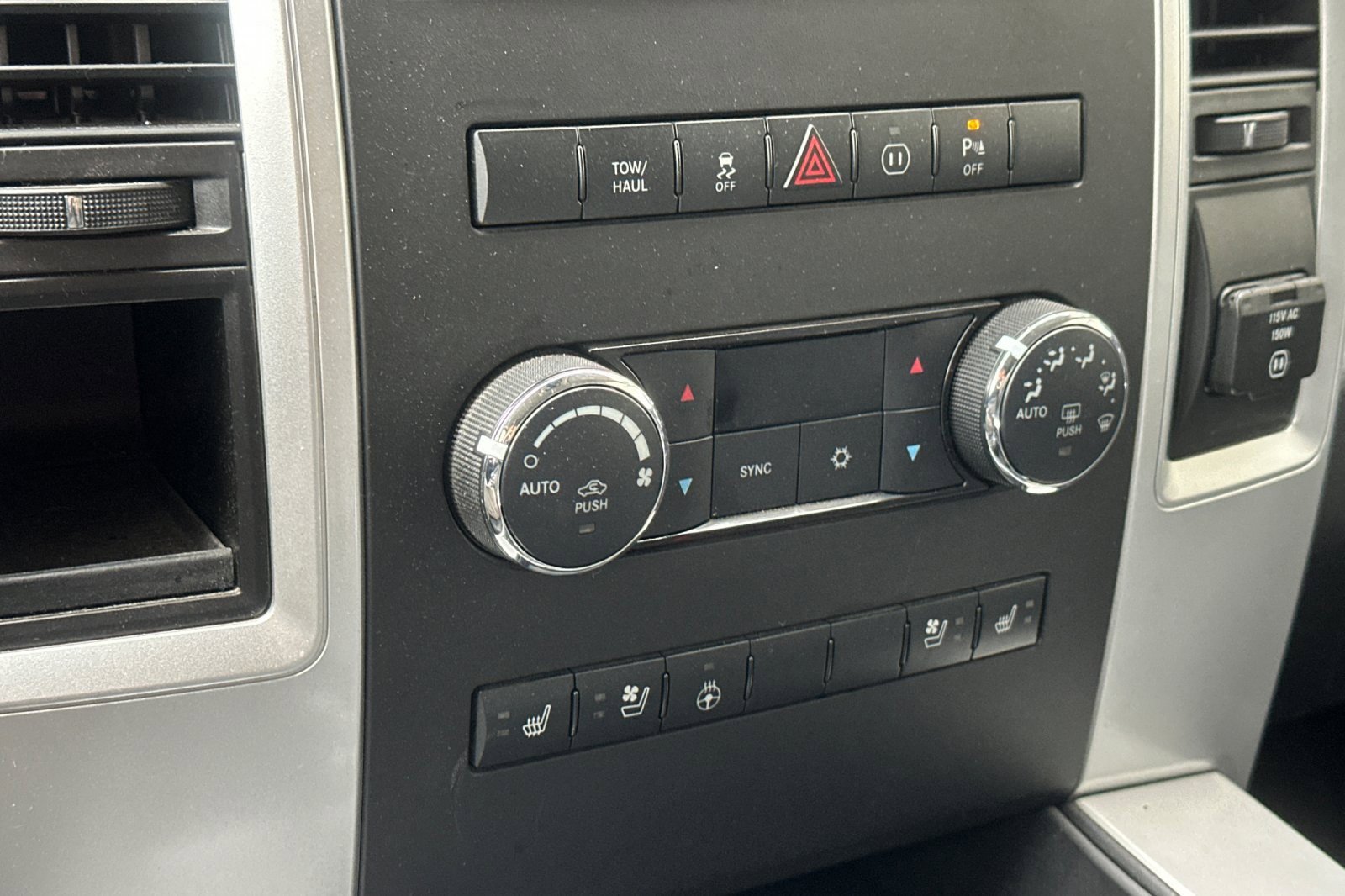 Used 2010 Dodge Ram 1500 Truck Sport image 18