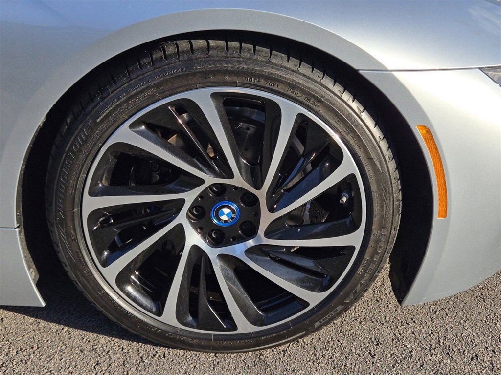 Used 2015 BMW i8 image 16