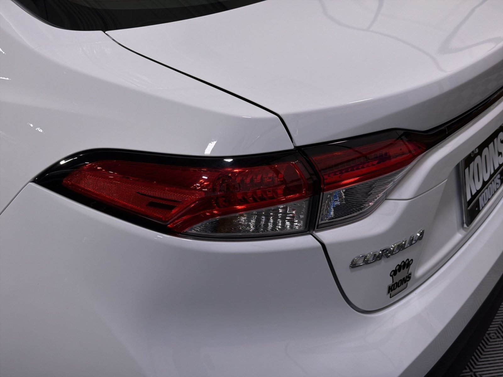 Used 2024 Toyota Corolla LE FWD image 17