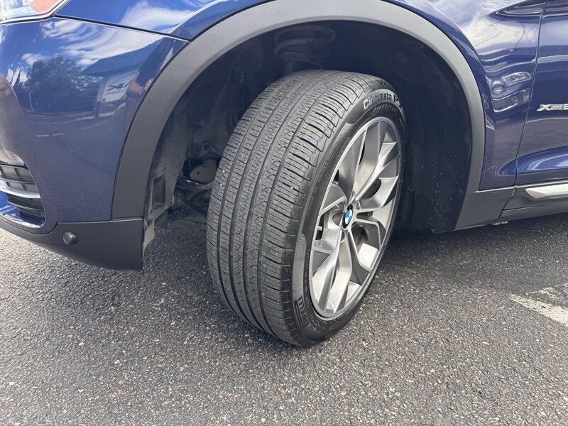 Used 2016 BMW X3 xDrive28i AWD/4WD image 9