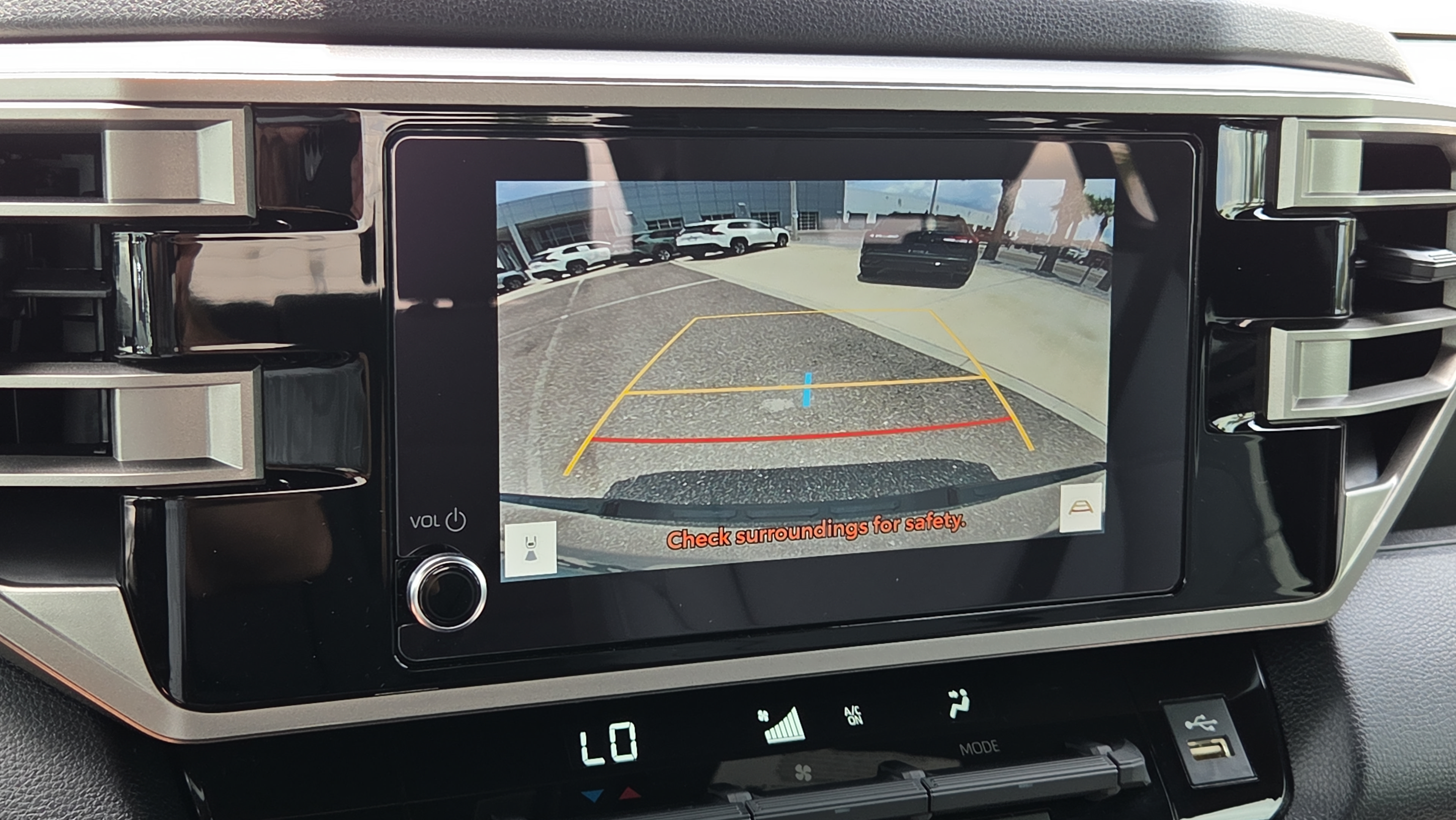 Certified 2025 Toyota Tundra SR5 w/ SR5 Convenience Package AWD/4WD image 20