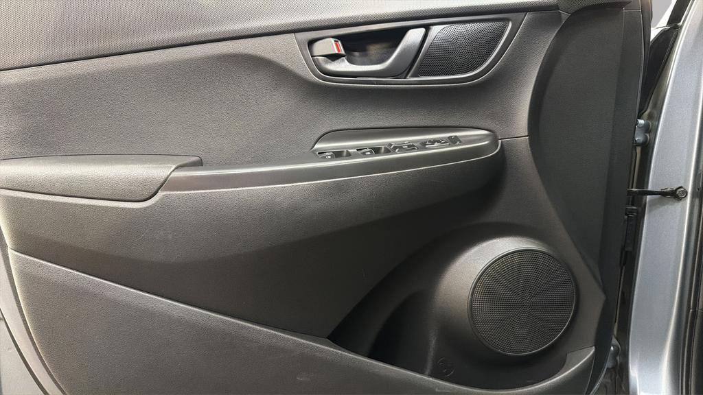 Used 2020 Hyundai Kona SEL image 21