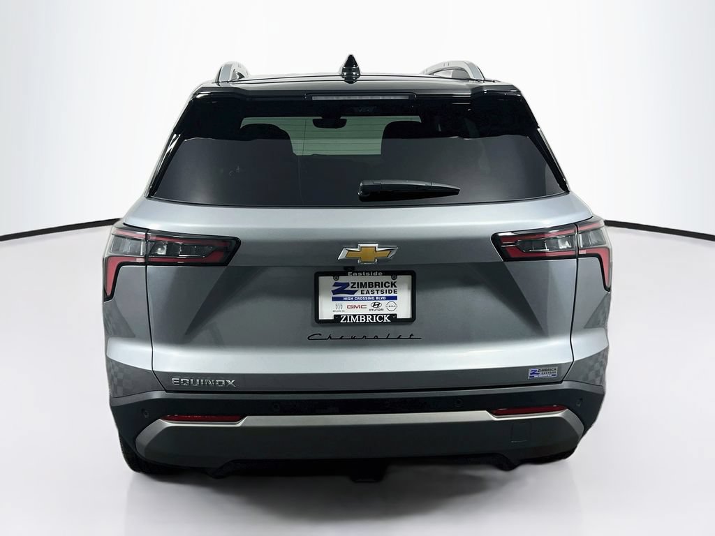 Used 2025 Chevrolet Equinox LT w/ Convenience Package II FWD image 6